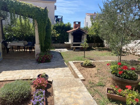 BBQ facilities, Garden