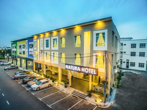 Property building, Facade/entrance, Bird's eye view