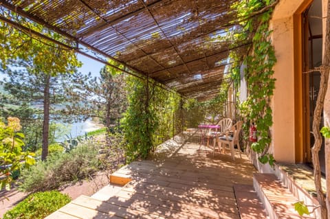 Garden view, Lake view