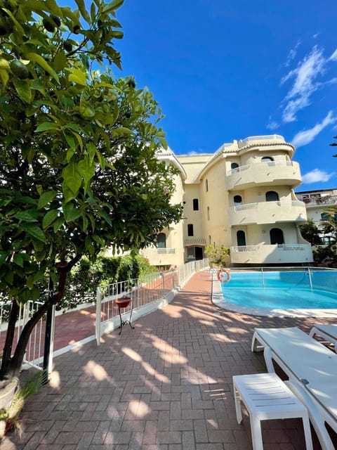 Property building, Pool view, Swimming pool
