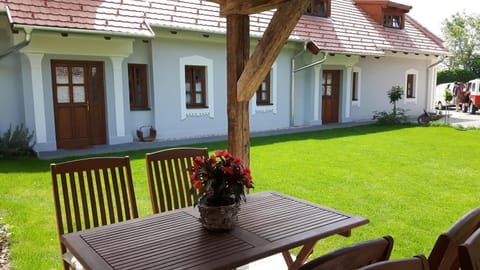 Property building, Patio, Garden