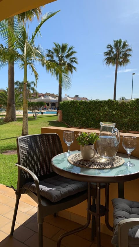 Patio, Dining area, Garden view