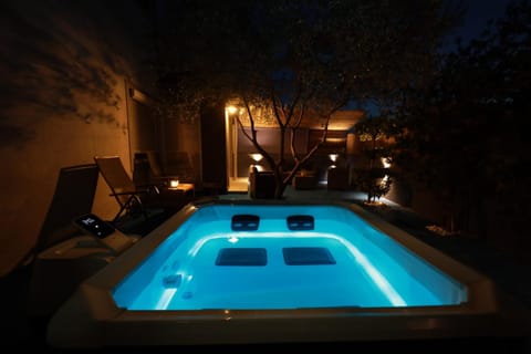 Hot Tub