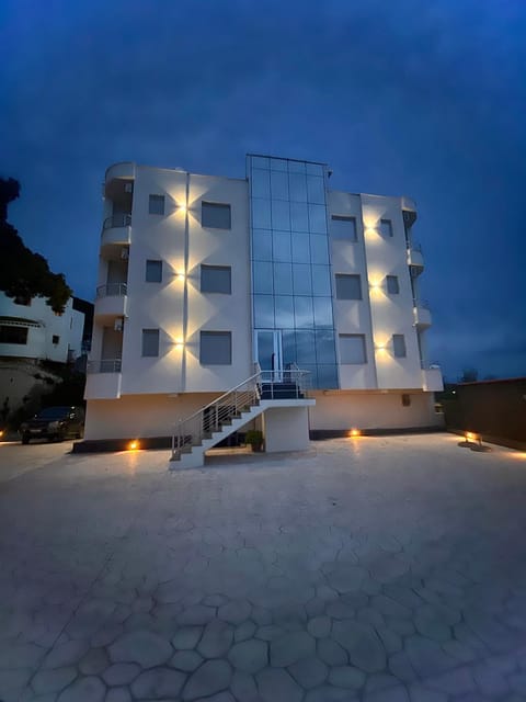 AL Hotel Hotel in Vlorë