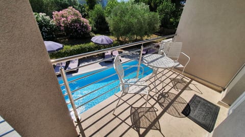 Balcony/Terrace, Garden view, Pool view
