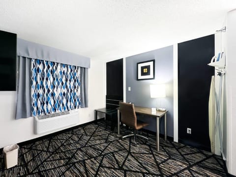 Bed, TV and multimedia, Photo of the whole room, Bedroom, hair dresser, wardrobe