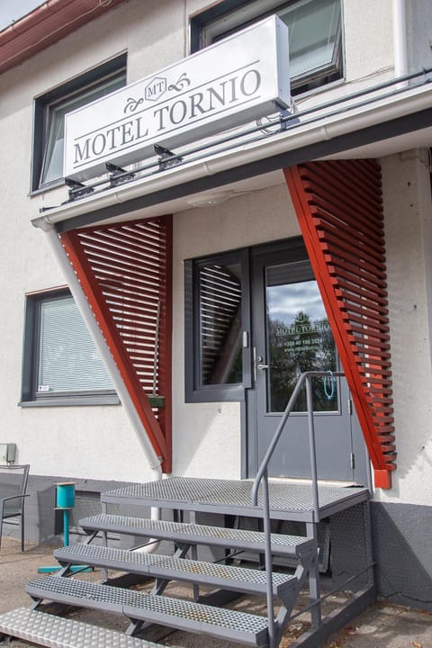 Property building, Facade/entrance, Property logo or sign