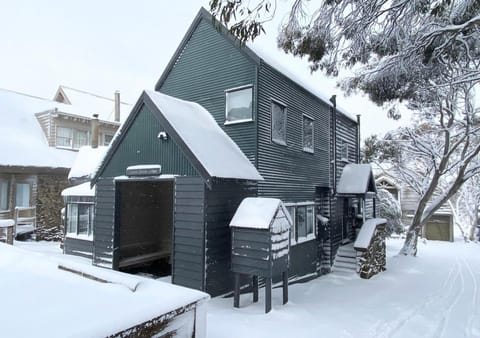 Property building, Winter