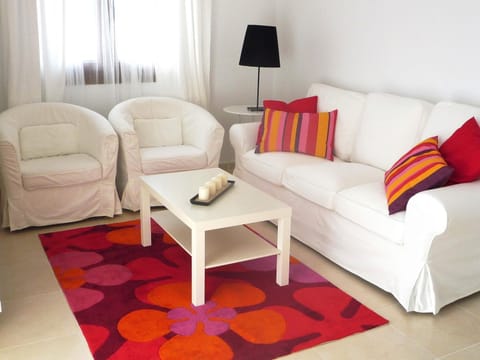 Summer, Balcony/Terrace, Living room, Photo of the whole room, Seating area, On site, Mountain view, Pool view, Sunset