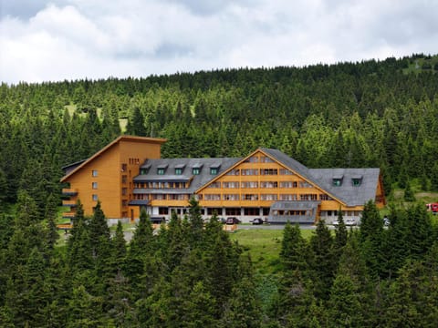 Property building, Natural landscape