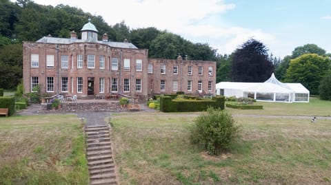 Warwick Hall Bed and Breakfast in England