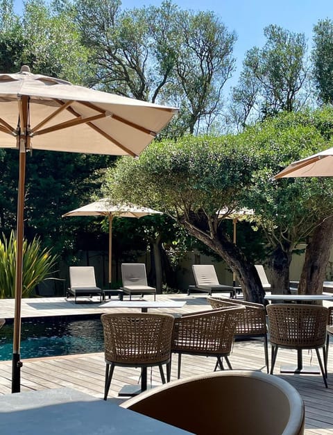 Patio, Lounge or bar, Pool view, sunbed