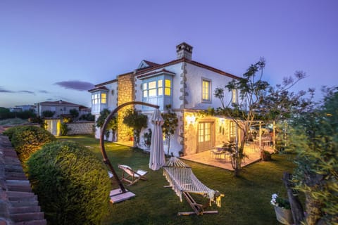 Facade/entrance, Spring, Winter, Summer, Autumn, Sunset