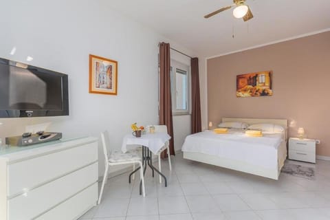 Apartment Zora Bed and Breakfast in Novigrad