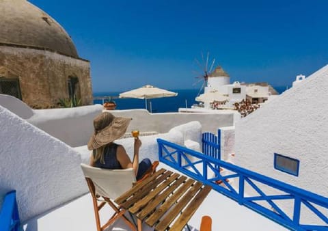 Spring, Winter, Summer, Balcony/Terrace, Landmark view, Seasons