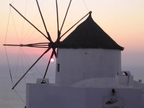 On site, Landmark view, Sea view, Sunset