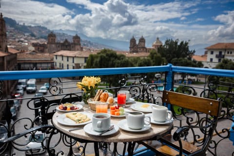 Natural landscape, View (from property/room), Balcony/Terrace, Food and drinks, Mountain view