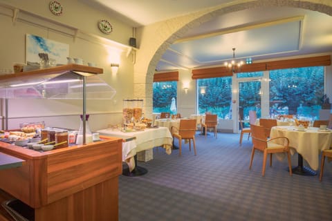 Logis Hôtel Restaurant Le Coq Hardi Hotel in Centre-Val de Loire