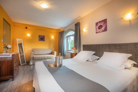 Logis Hôtel Restaurant Le Coq Hardi Hotel in Centre-Val de Loire