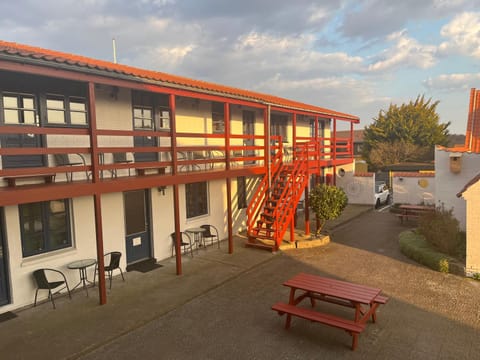 Property building, Garden, Inner courtyard view
