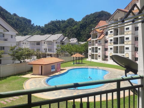 Garden, Swimming pool