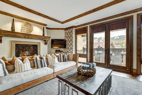 Arrabelle Luxury 4 BR Condo- Close To The Mountain Apartment in Lionshead Village Vail