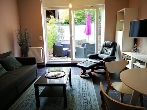 Garden, Balcony/Terrace, Living room, Dining area