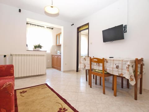 Apartments Hasiba 1362 Apartment in Fažana