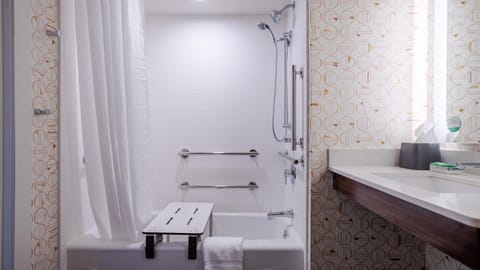 Bathroom, Bath, acessibility