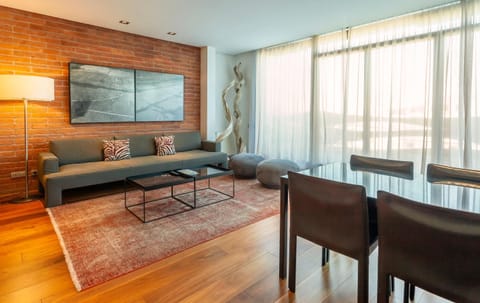 Living room, Photo of the whole room, Dining area