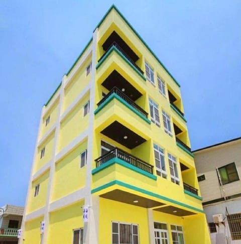 Facade/entrance, Buffet breakfast
