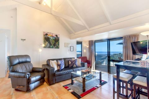 Facade/entrance, BBQ facilities, Fishing, Horse-riding, Snorkeling, Balcony/Terrace, Balcony/Terrace, Living room, Canoeing, Hiking, Cycling, Diving, Garden view, Sea view, Family