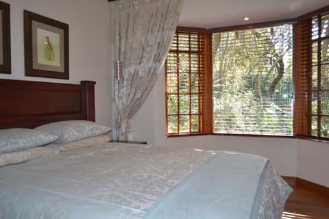 Bedroom, Garden view