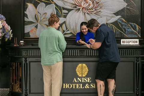 Staff, People, Property logo or sign, Logo/Certificate/Sign, group of guests