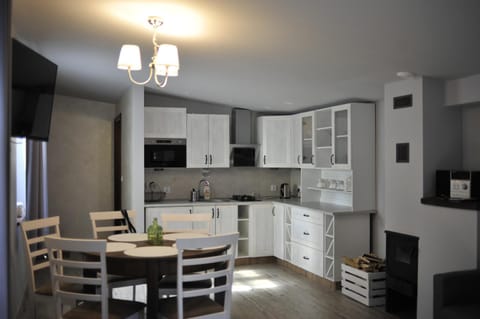 Communal lounge/ TV room, Communal kitchen