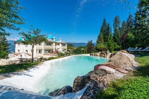 Garden, Swimming pool