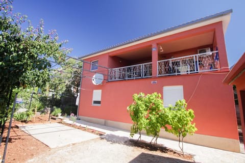 Property building, Garden view