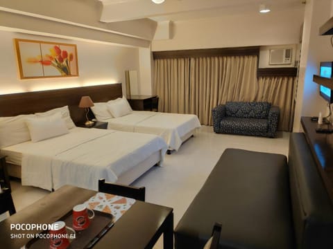 Living room, Photo of the whole room, Dining area, Bedroom