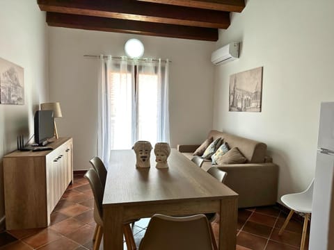 Lounge or bar