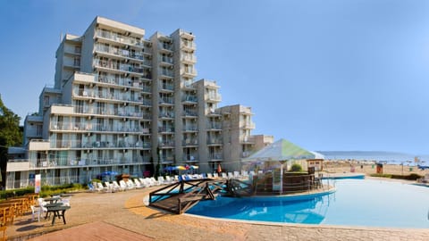 Property building, Pool view, Sea view, Swimming pool