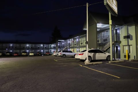 Tiki Lodge Motel Motel in Spokane