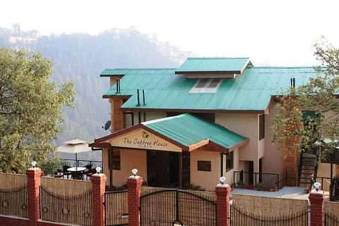 Property building, Day, Mountain view