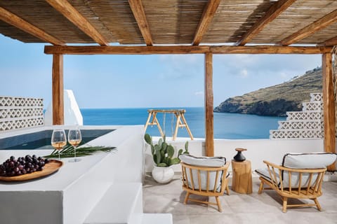 View (from property/room), Balcony/Terrace, Mountain view, Sea view