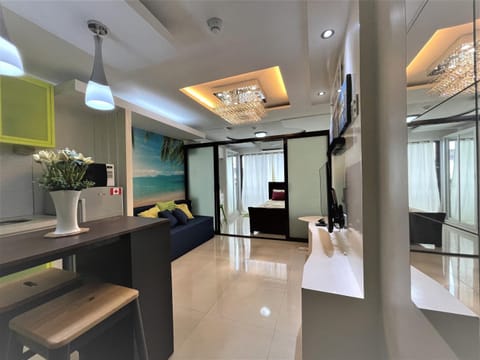 Property building, Photo of the whole room
