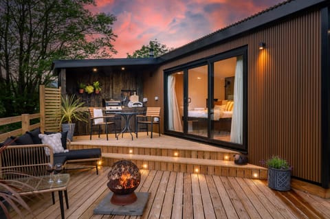 Cegir Escapes Nature lodge in Wales