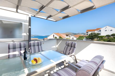 Day, Sea view