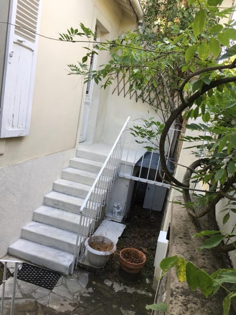 Joffre House in Fontainebleau