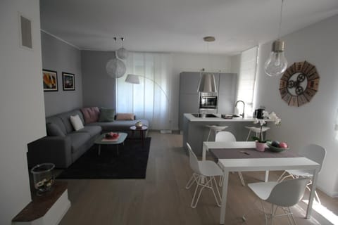 Kitchen or kitchenette, Living room, Dining area