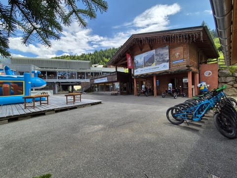 APPARTEMENT MONTRIOND - PROCHE MORZINE - PROCHE PISTES DE SKI - Orée de Morzine 6C Apartment in Montriond