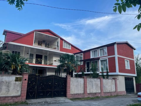 Property building, Day